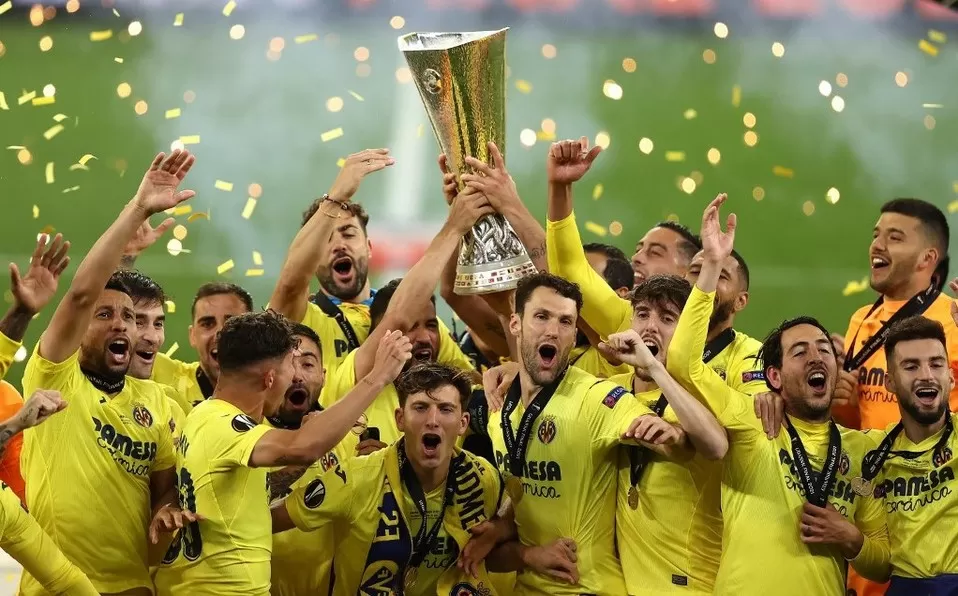 Villarreal vence al «diablo» y alcanza la gloria en la Europa League