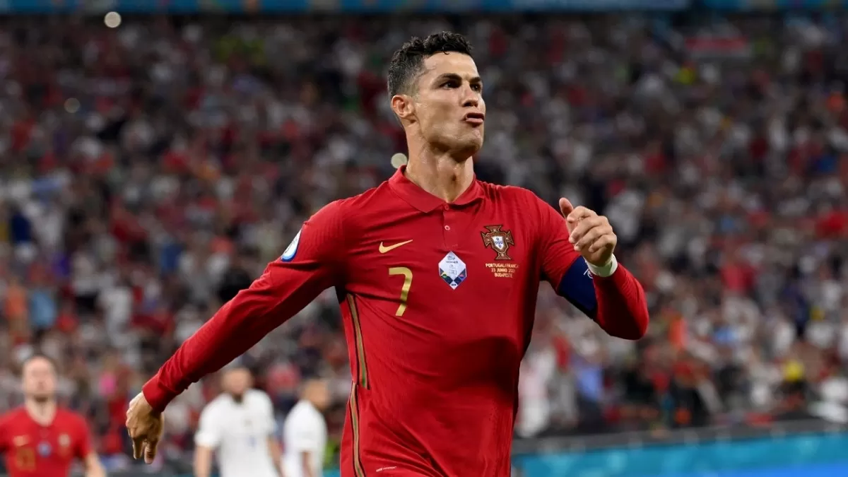 Cristiano iguala récord mundial y clasifica a Portugal a la siguiente fase