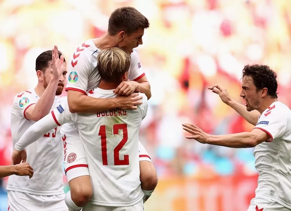 Eurocopa 2020: Dinamarca aplasta a Gales y clasifica a cuartos de final