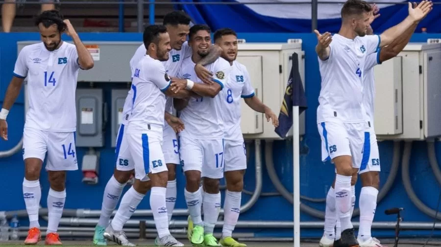 El Salvador vence a Trinidad y clasifica a la siguiente fase de la Copa Oro