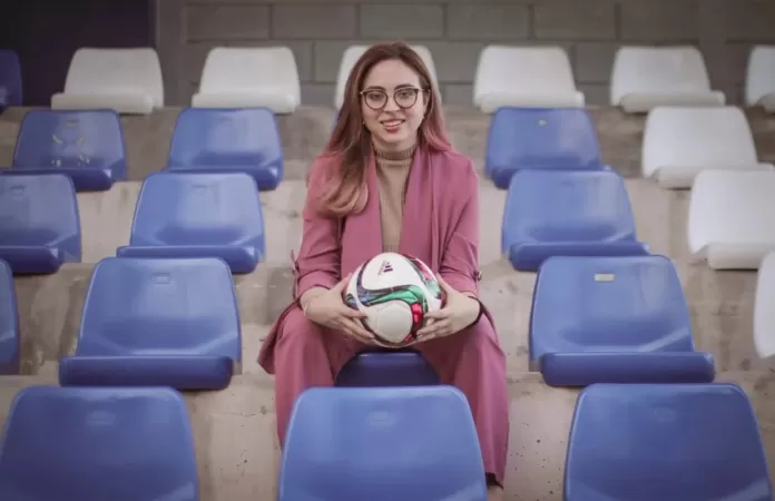 Andrea Pizzati hace historia al ser la primera hondureña admitida en el FIFA Máster