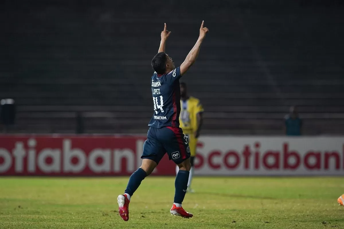 Kevin López salva el empate para Motagua en Panama