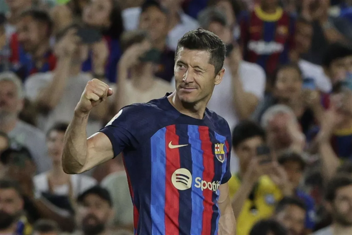 Barcelona golea con nueva exhibición de Lewandowski ante el Villadolid