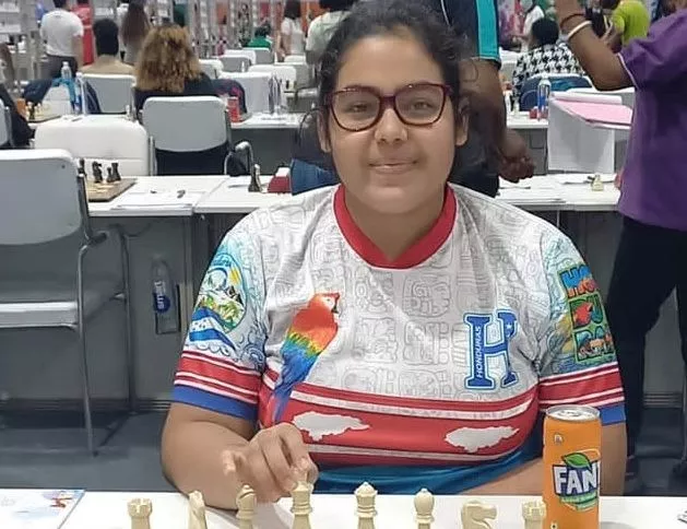 Joven ajedrecista hondureña logra título en la India