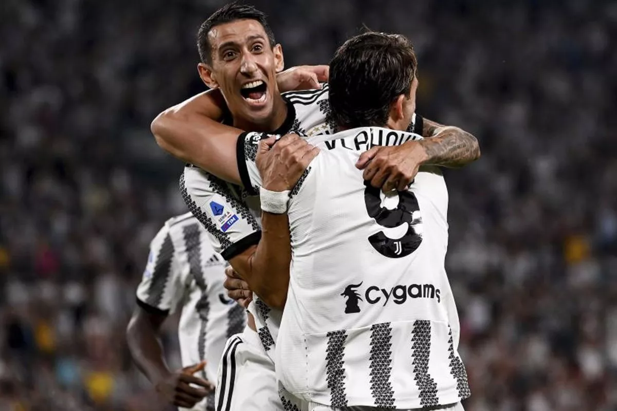 Juventus arranca la Serie A goleando