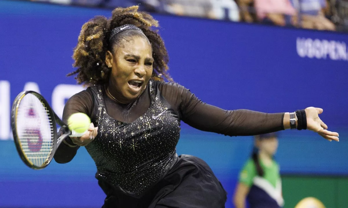 De pie, por favor… La leyenda Serena Williams le dice adiós al tenis