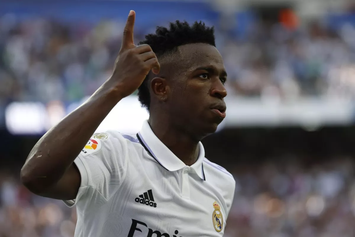 El Real Madrid defiende a Vinicius y condena “comportamientos racistas”