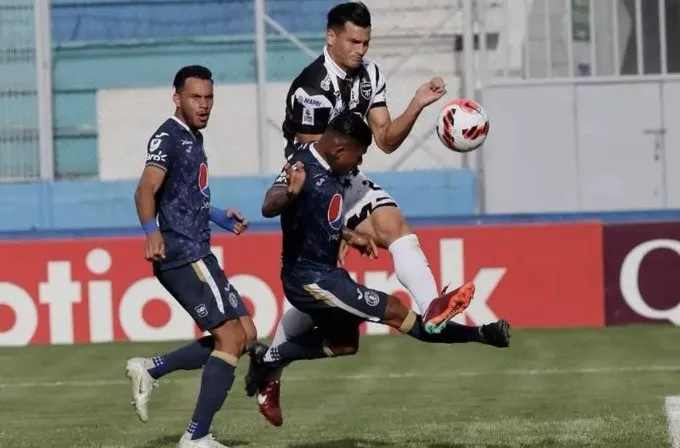 Motagua empata 0-0 contra Tauro en la Ida de los Cuartos de Final de la Liga de Concacaf
