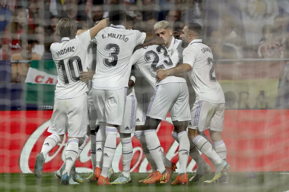 Real Madrid se impone en el derbi (2)