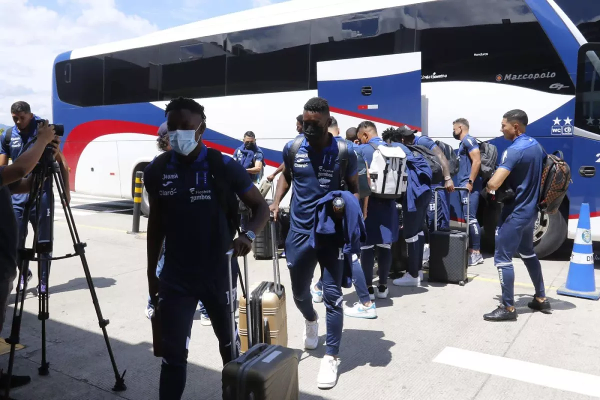 Selección de Honduras viaja a Miami para duelo ante Argentina