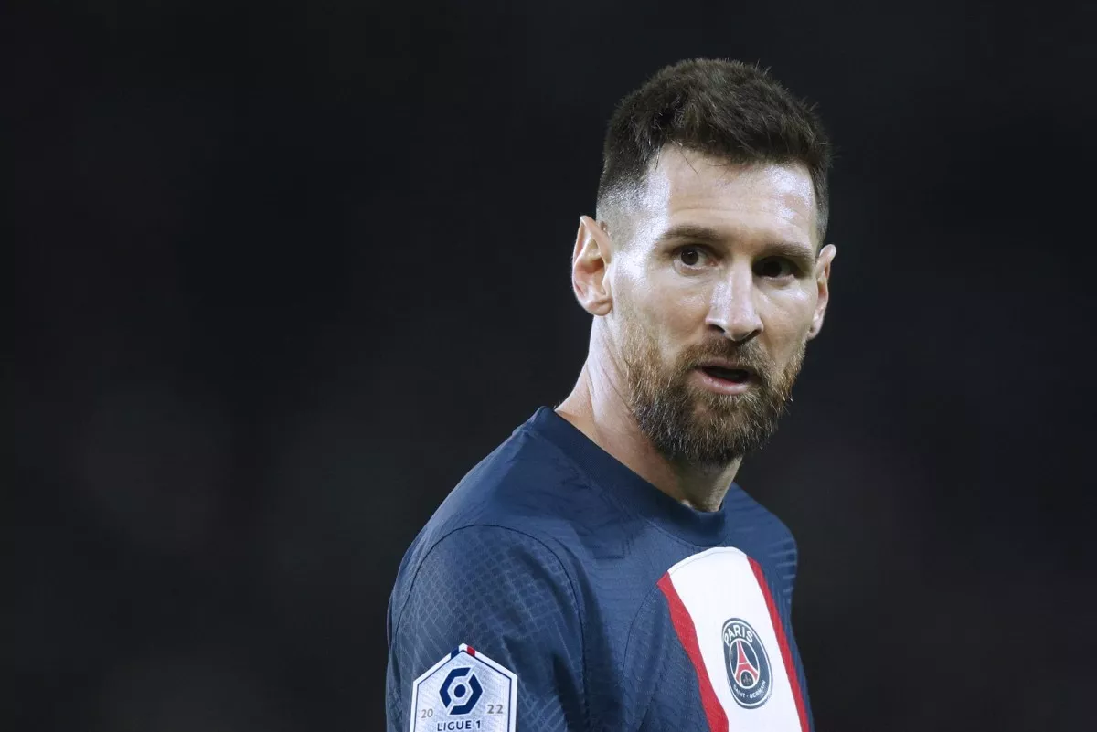 Messi genera preocupación en el PSG y Argentina
