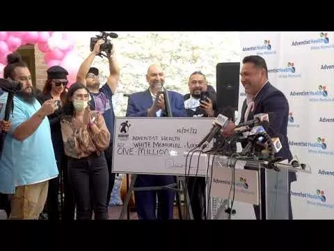 Óscar de la Hoya dona un millón de dólares para tratamientos contra el cáncer
