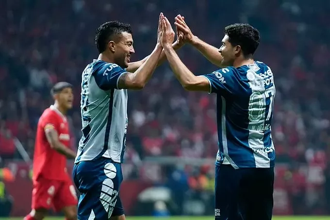 Pachuca aplasta de visita al Toluca 1-5 en primera final de la Liga de México