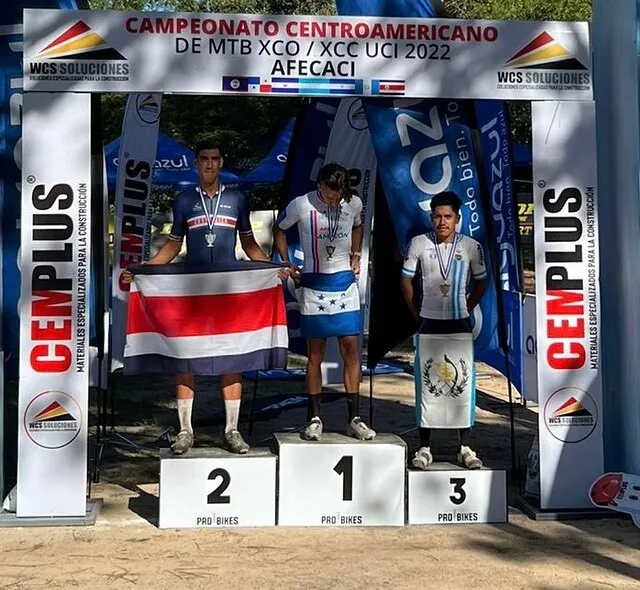 Ciclista hondureño Luis López se impone en campeonato centroamericano