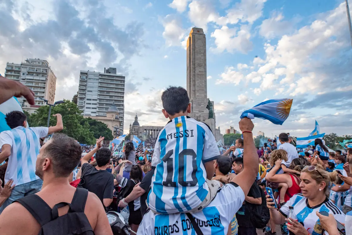 Argentina explota de felicidad por alcanzar la final del Mundial