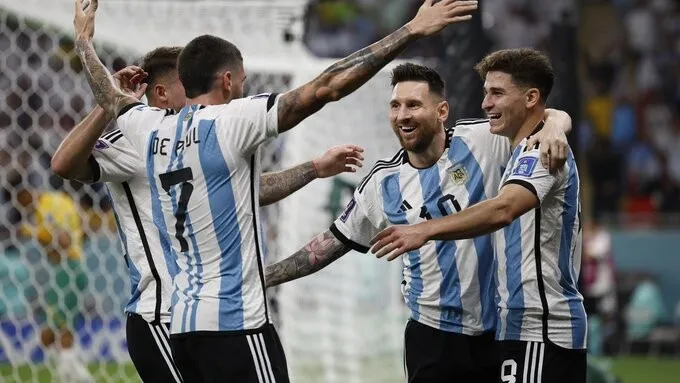 Argentina y Holanda, un clásico mundial por un puesto a semifinales