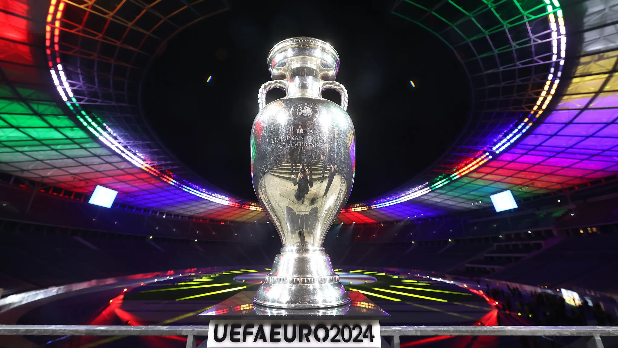 Clasificación para Eurocopa y Mundial tendrá 12 grupos de 4 y 5
