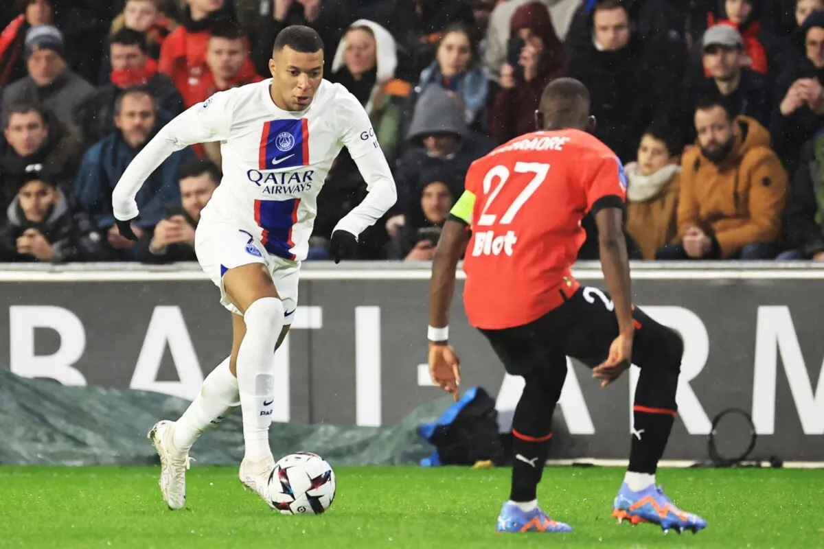 1-0. El PSG se estrella en Rennes y aviva la liga