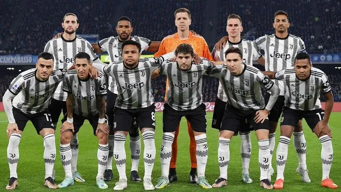 La Juventus duramente castigada con 15 puntos