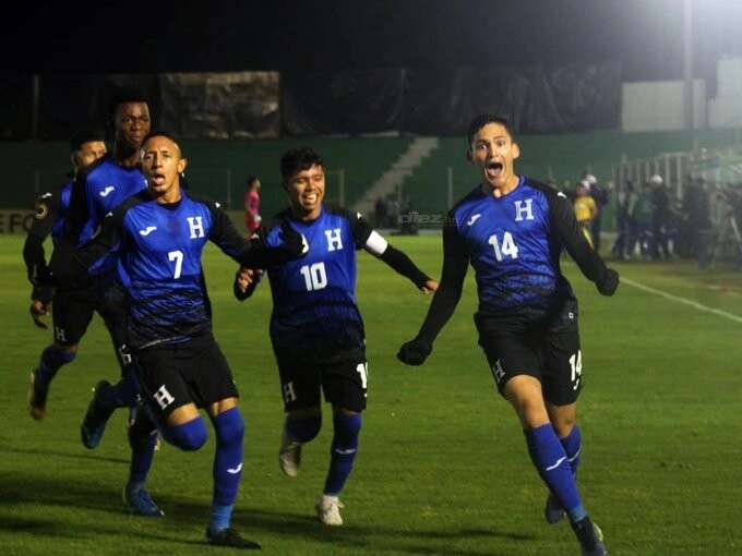 VIDEOS Honduras golea a El Salvador en premundial Sub-17