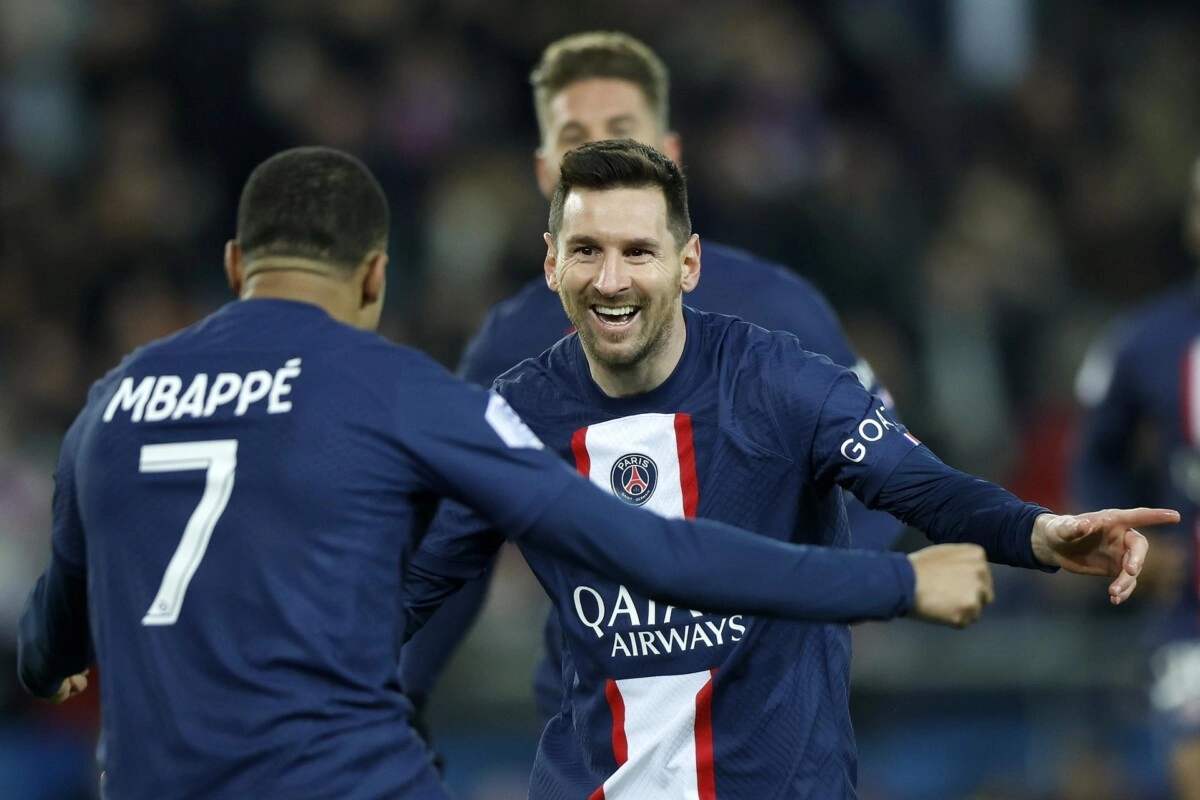 Messi y Mbappé se lucen con el PSG