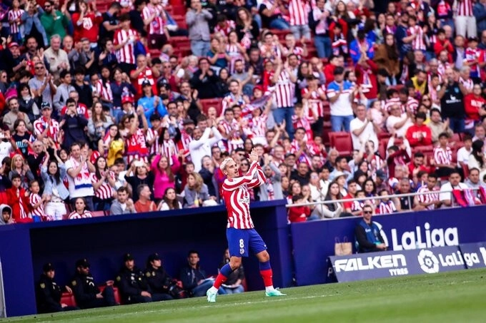 Atlético de Madrid golea y asegura clasificación a la Champions