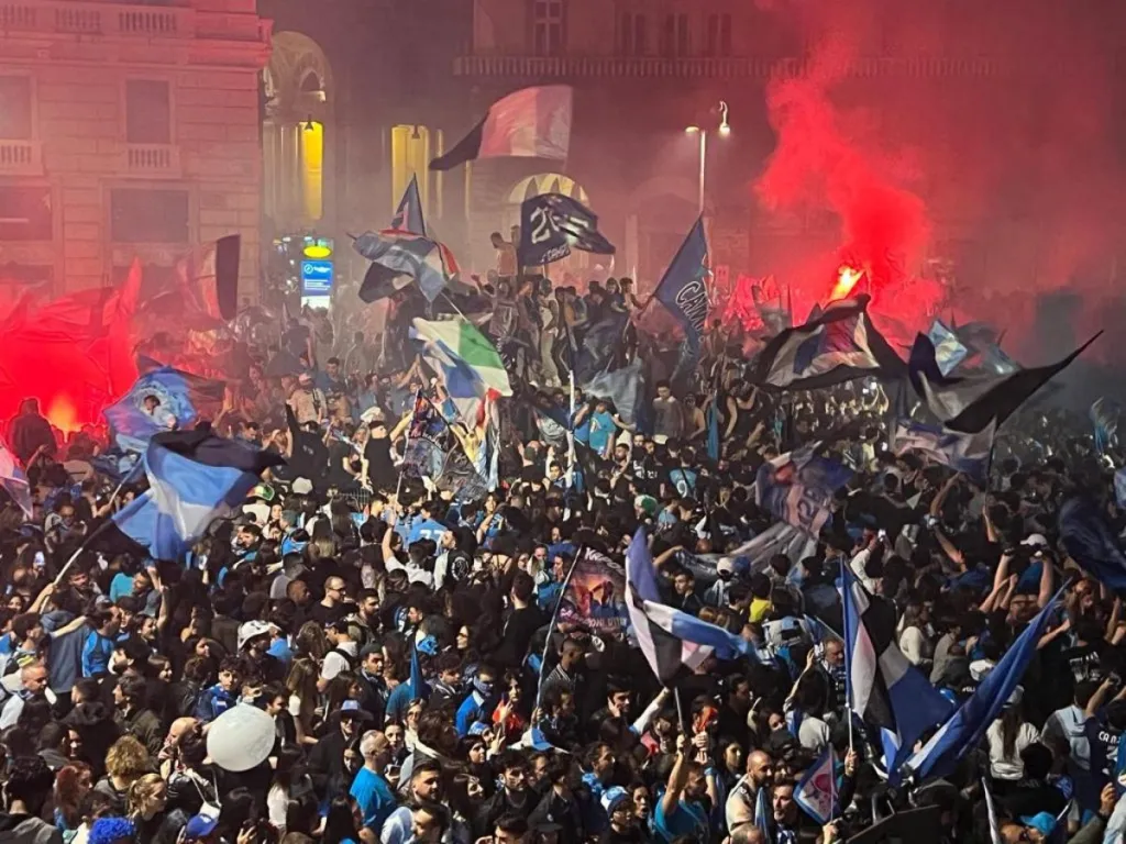 Sube a 200 los heridos por la celebración del Scudetto del Nápoles
