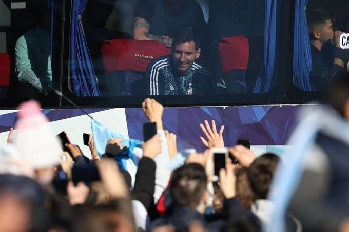 Hoy debuta Messi ante el Cruz Azul