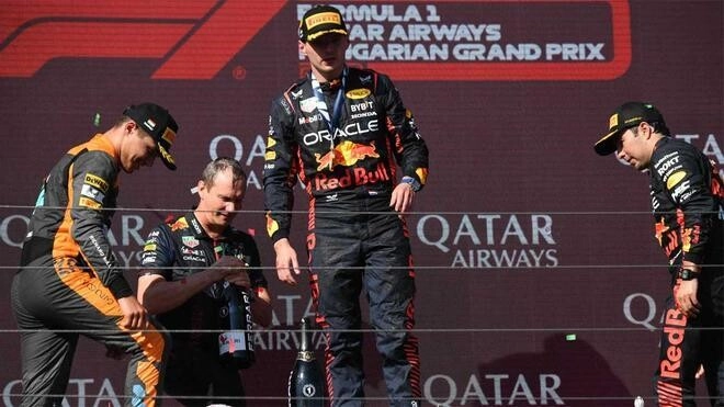 Max Verstappen arrasa y gana el Gran Premio de Hungría