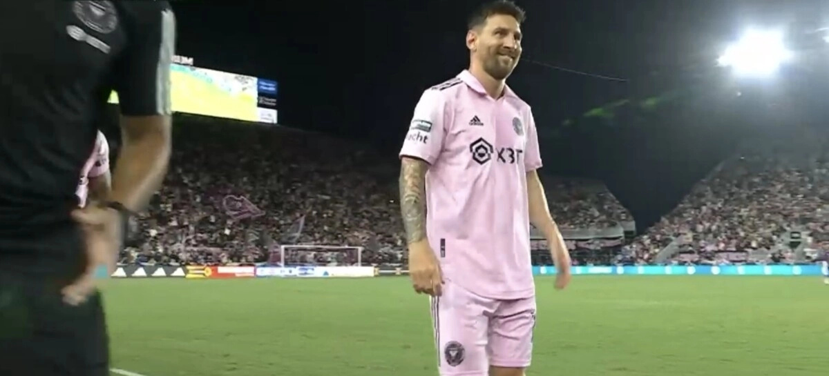 Messi Reaccionó Muy Feliz Tras Su Debut