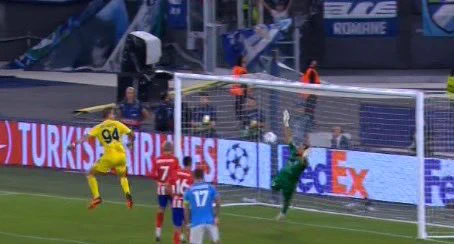 El City cumple y la Lazio le empata al Atlético con gol de su portero