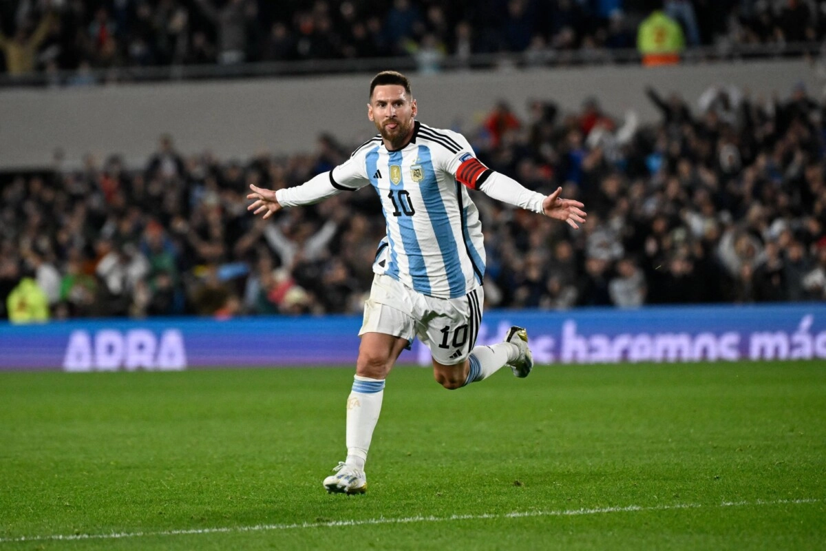 Lionel Messi frota la lámpara y le da trabajado triunfo a Argentina sobre Ecuador