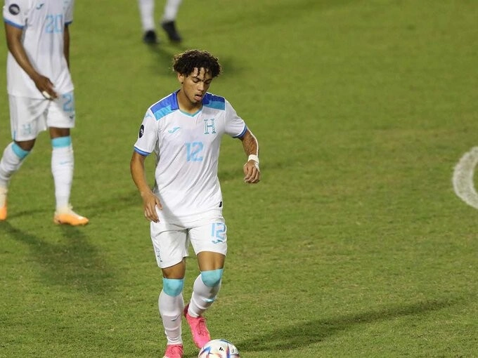 Un David Ruiz confundido desacata convocatoria de la selección de Honduras
