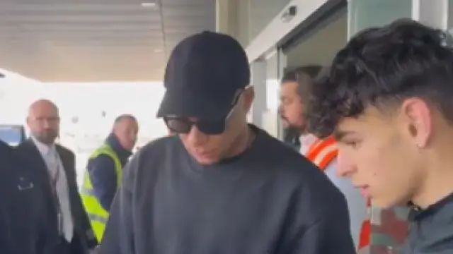 Sorpresa Mbappé llegó a Barcelona