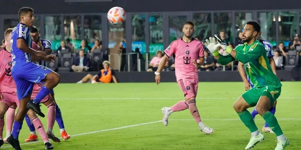 David Ruiz Es Expulsado Y El Inter Miami, Sin Messi, Pierde Ante Monterrey