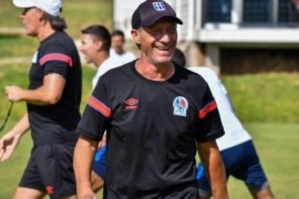 Pedro Troglio Resalta Aspecto Del Fútbol Tico En Comparación Al Hondureño