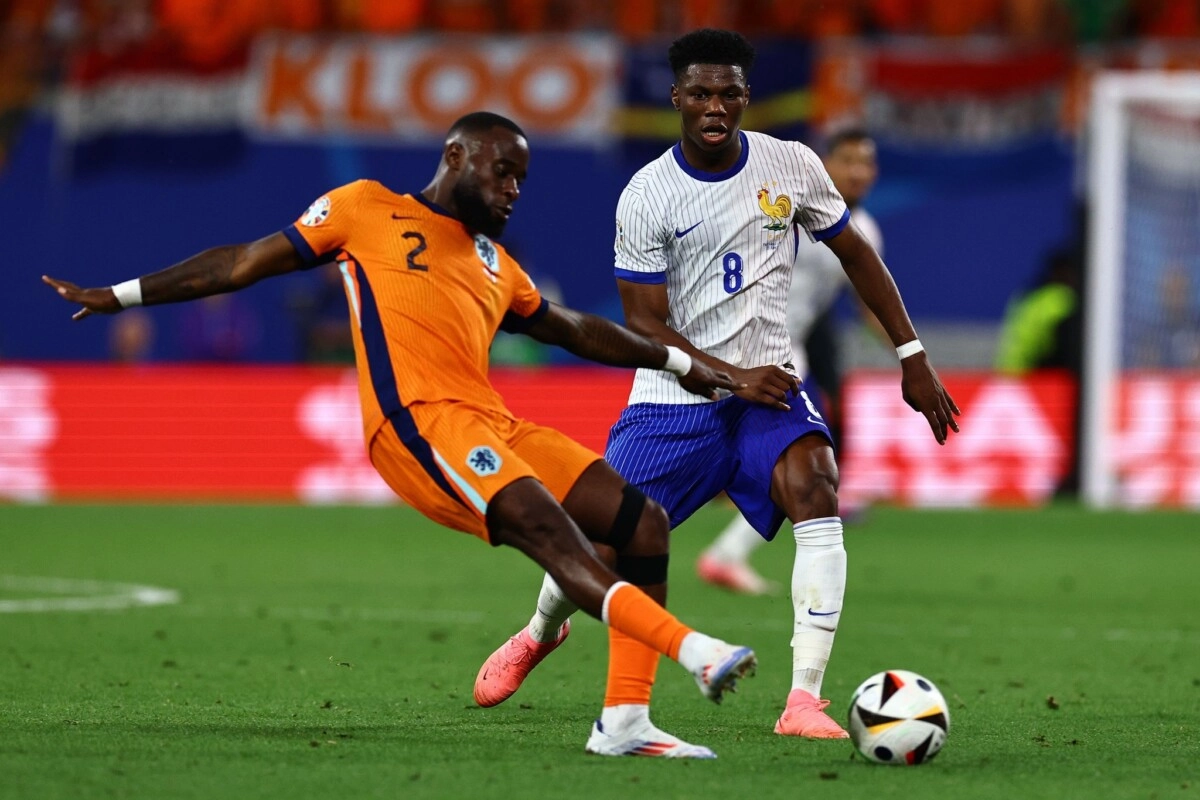 Francia y Países Bajos igualan en un intenso partido sin goles