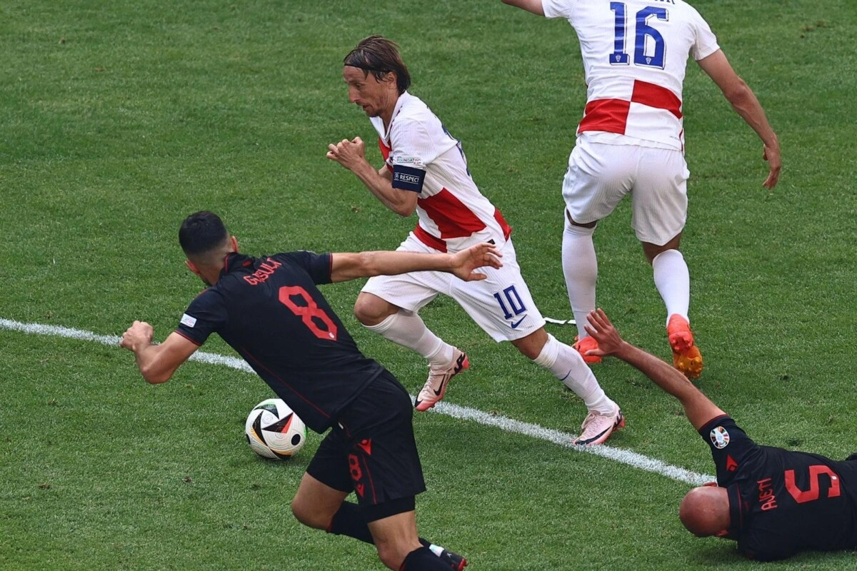 Empatan 2-2 Croacia y Albania en la Eurocopa